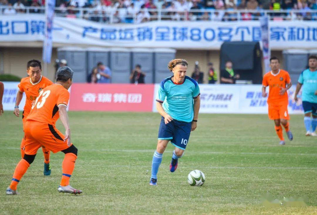 武汉体院新闻传播学院成功举办数智时代新闻传播学科建设高峰论坛